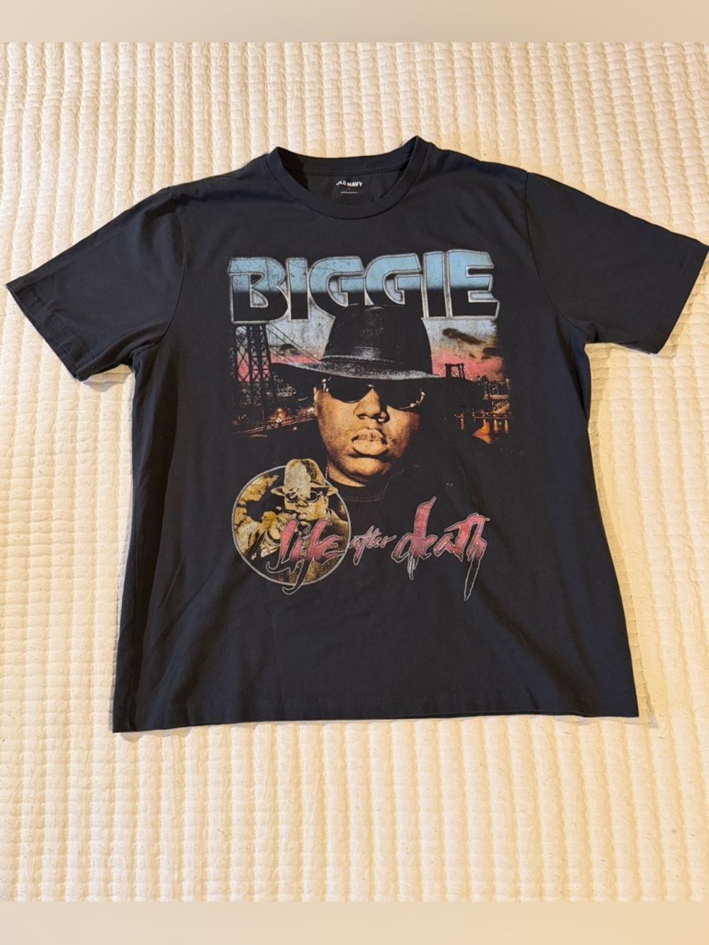 NOT FOR SALE
Old Navy Notorious Big Biggie Smalls Life After Death Graphic Tee L